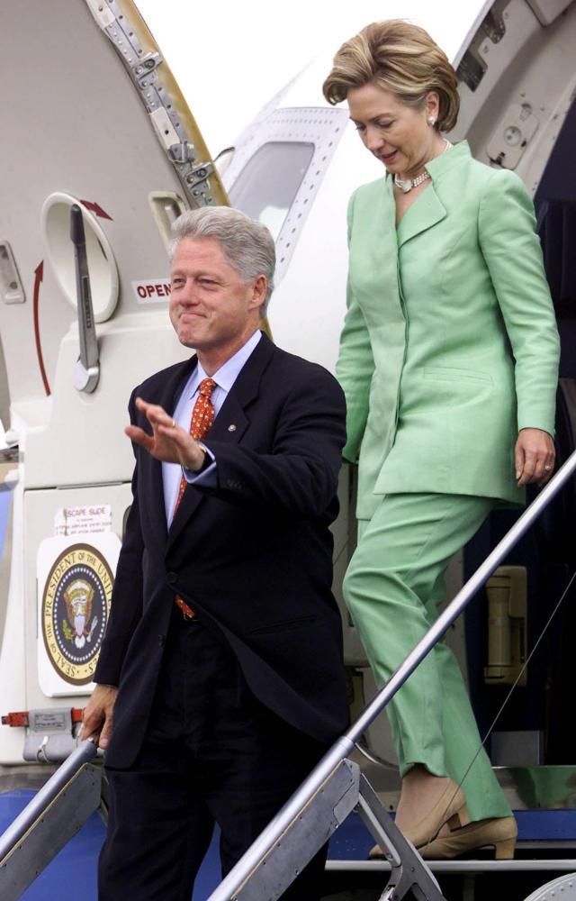   9. 2009- Miss Mint       Clinton stepping off of Air Force 1 in New York City with Bill.  