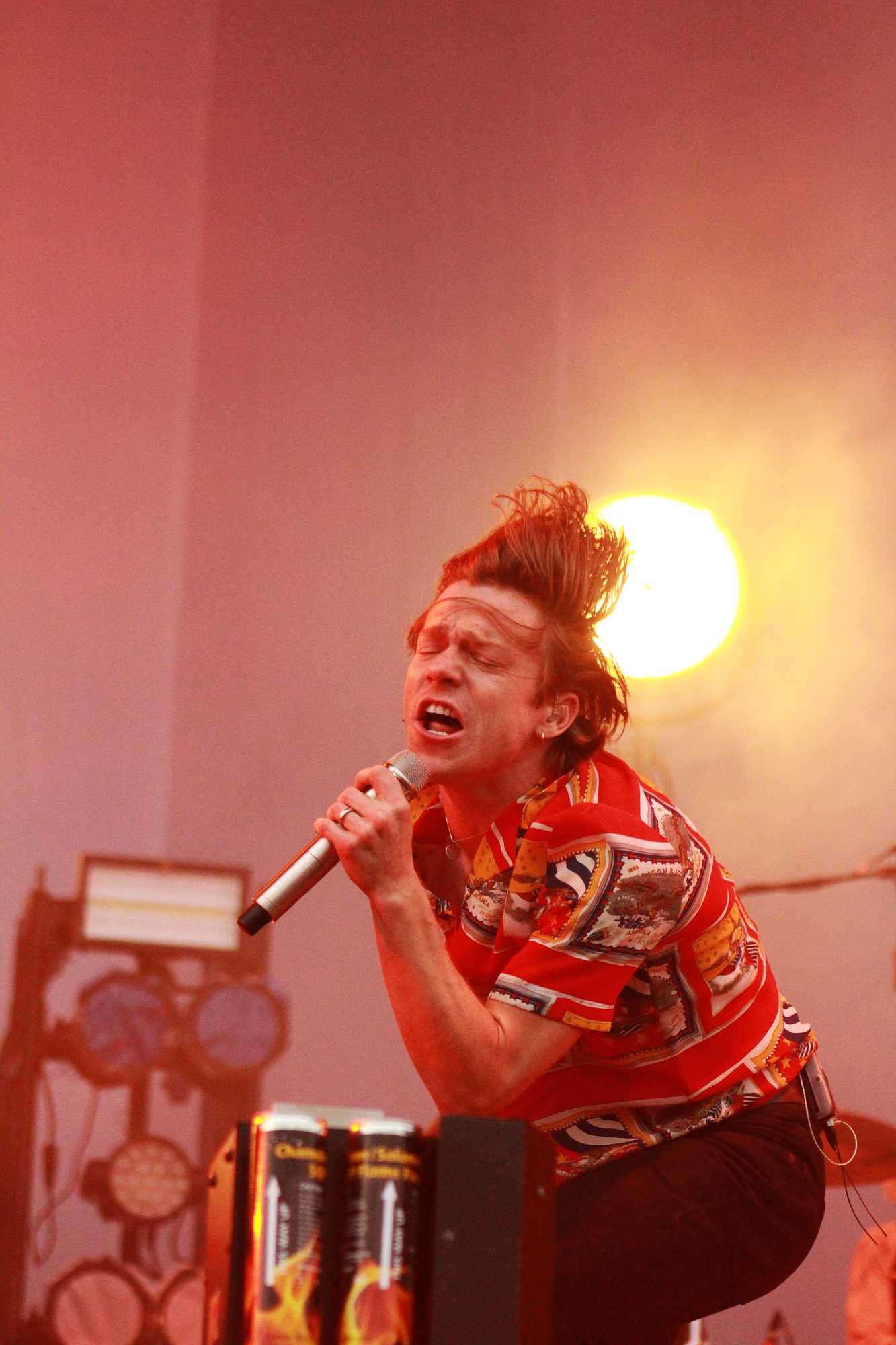   Frontman for the band, Cage the Elephant, belts out the lyrics.&nbsp;  