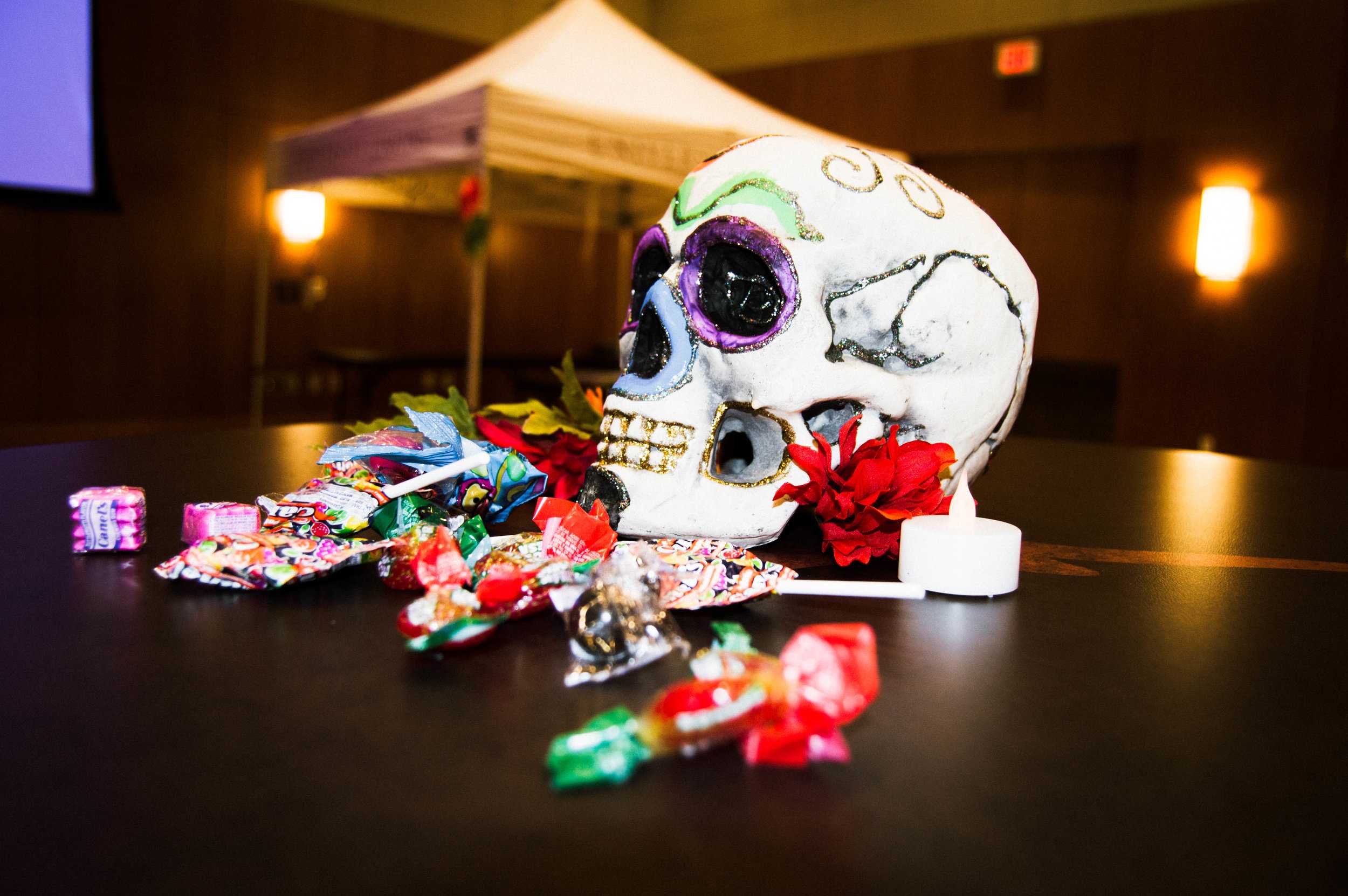   Campus Events + Entertainment Mexican American Culture Committee (MACC) celebrated Día de los Muertos at the SAC Ballroom with DIY activities and tamales.   