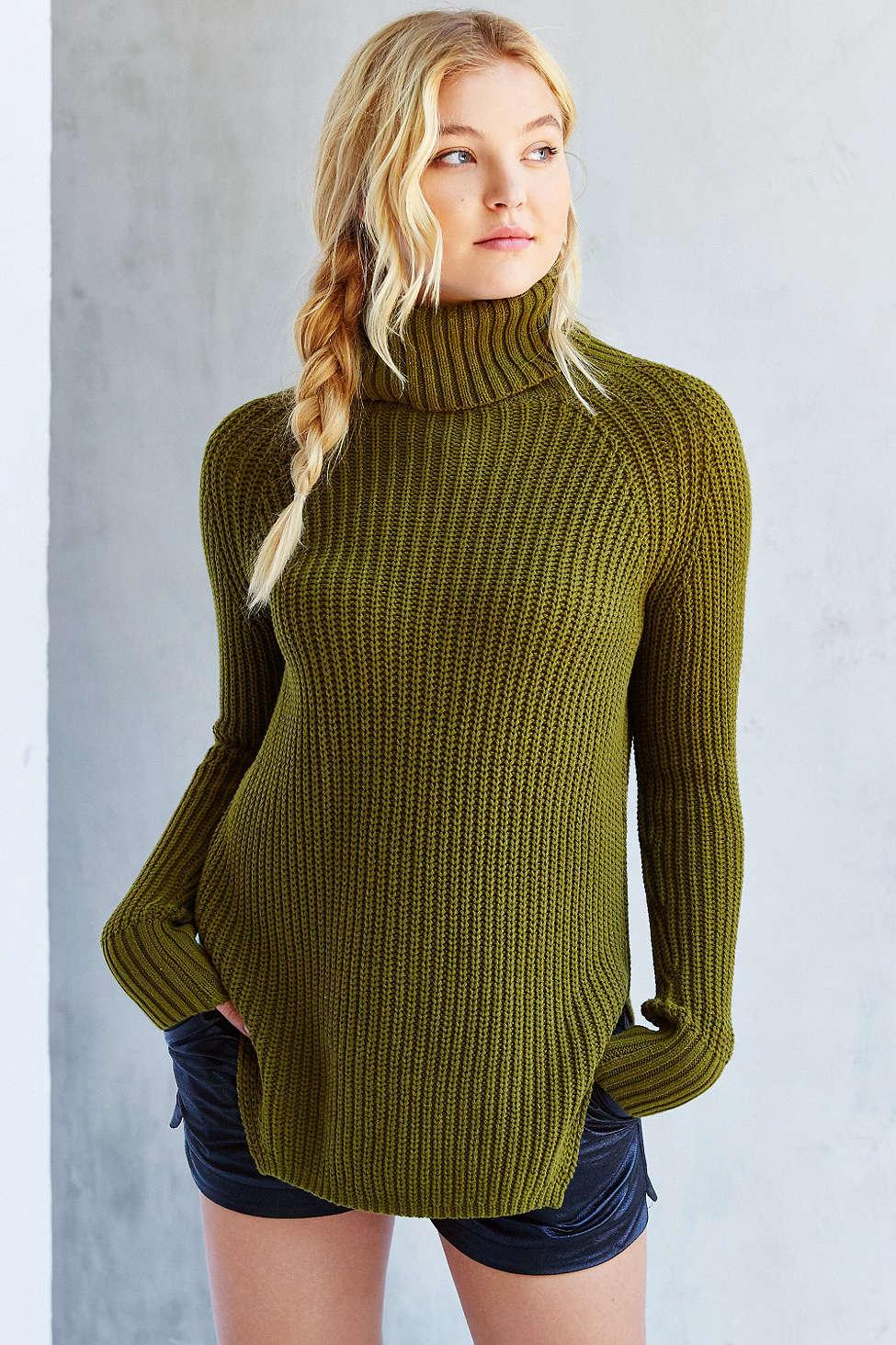 Maddy Ferguson's olive sweater.jpg